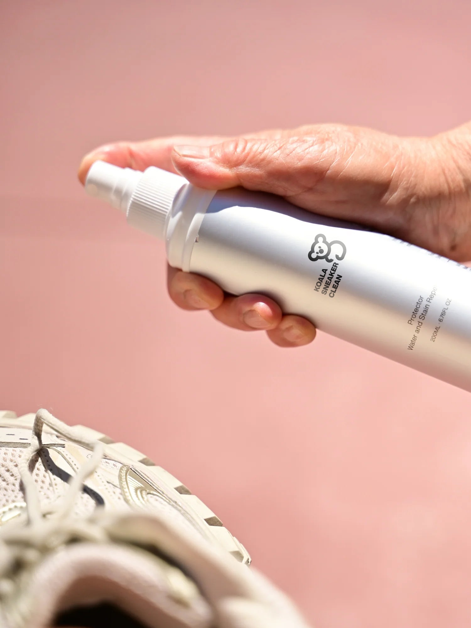 Shoe Protector Spray: Water and Stain Repellent